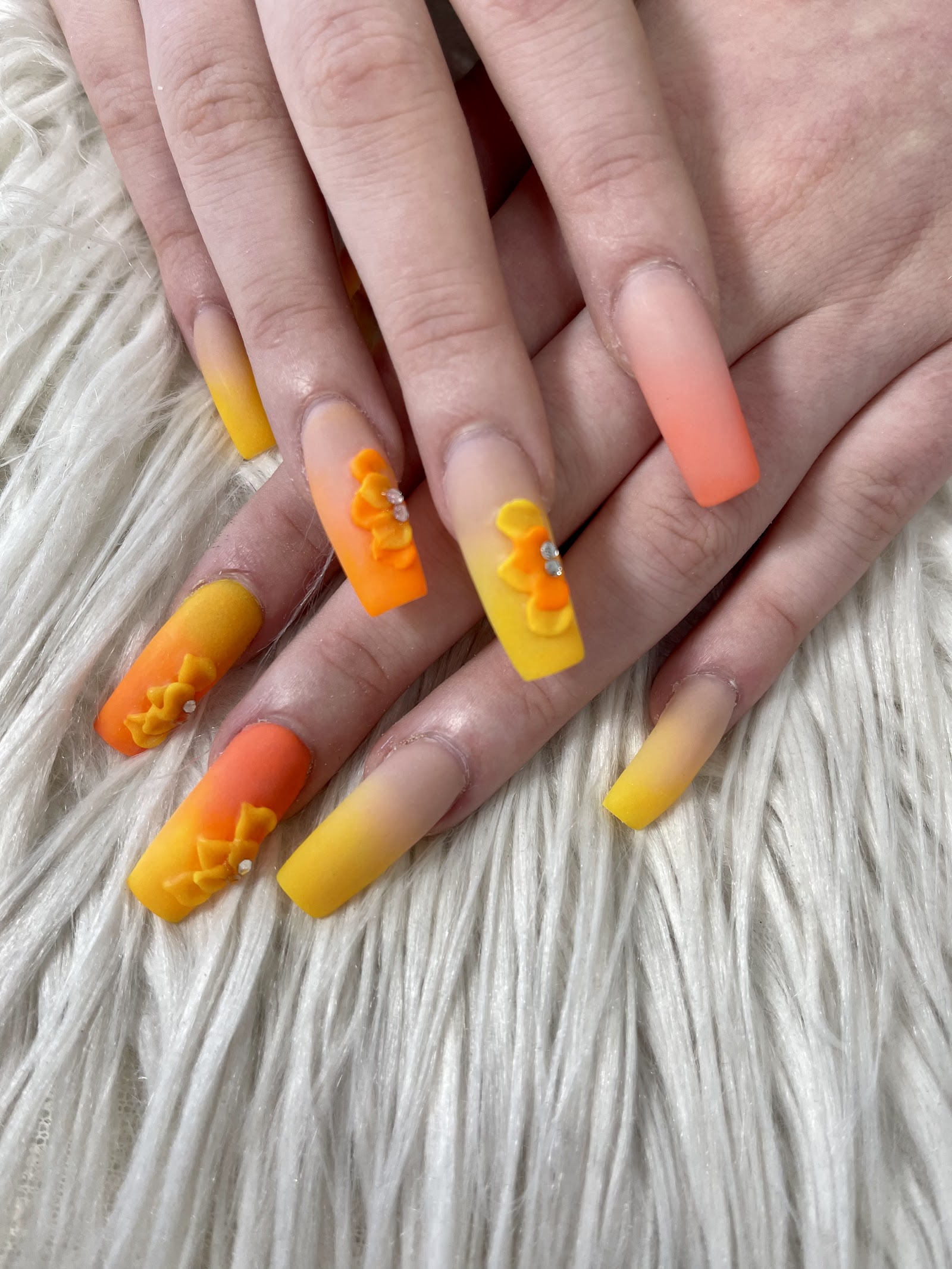 Beautiful Nails nail photo 5